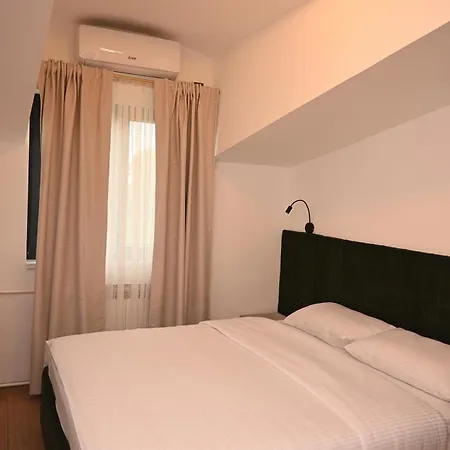 Motel Mas Ivisovo Greblje